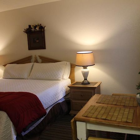 Village Lodge ルイドソ エクステリア 写真
